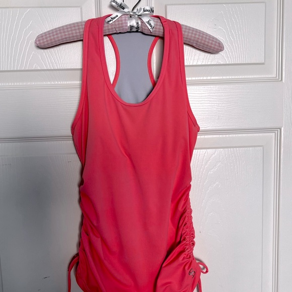 Sofibella Cinched Side Tennis Tank with Built-in Bra - Picture 3 of 8